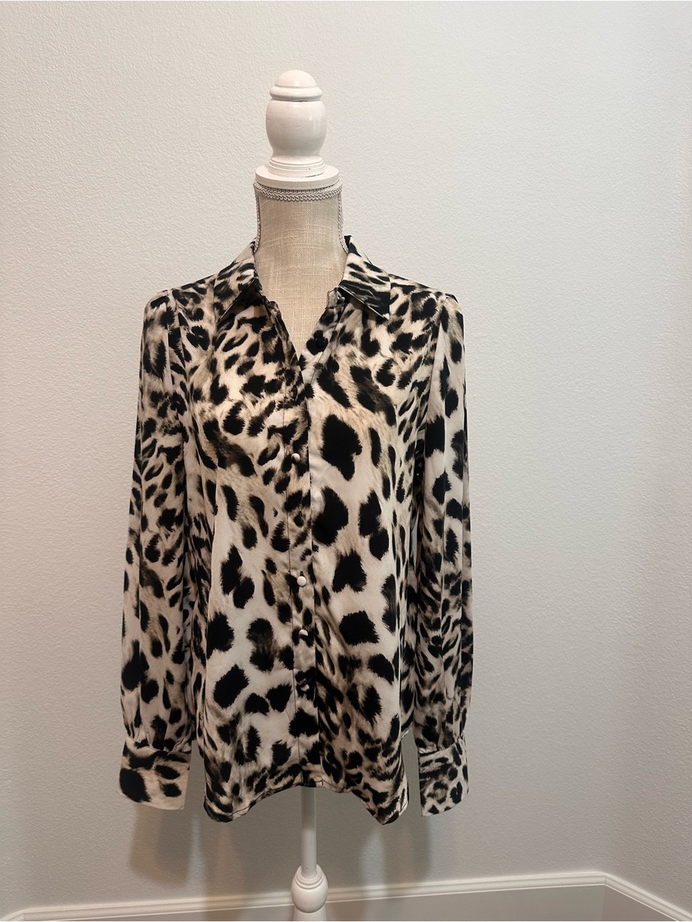Button-Up Leopard Print Blouse - Black & Cream